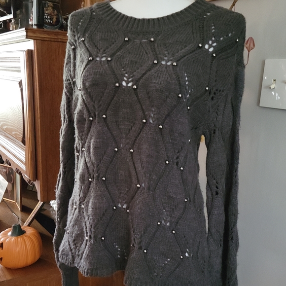 Spring Mercer Sweater - Picture 3 of 6
